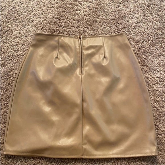Nude Pleather Skirt - Picture 3 of 4